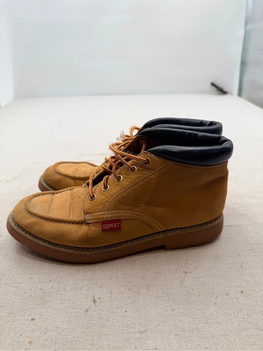 Esprit Men's Tan Nubuck Chukka Boots